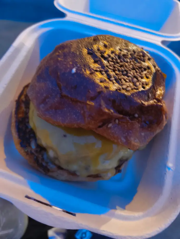 チーズバーガーの写真