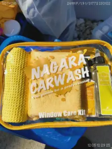 スプラッシュ＆ガラスポリッシュ ポーチセット『 ウロコ退治と強撥水で窓ガラスに安全を 』の商品外観