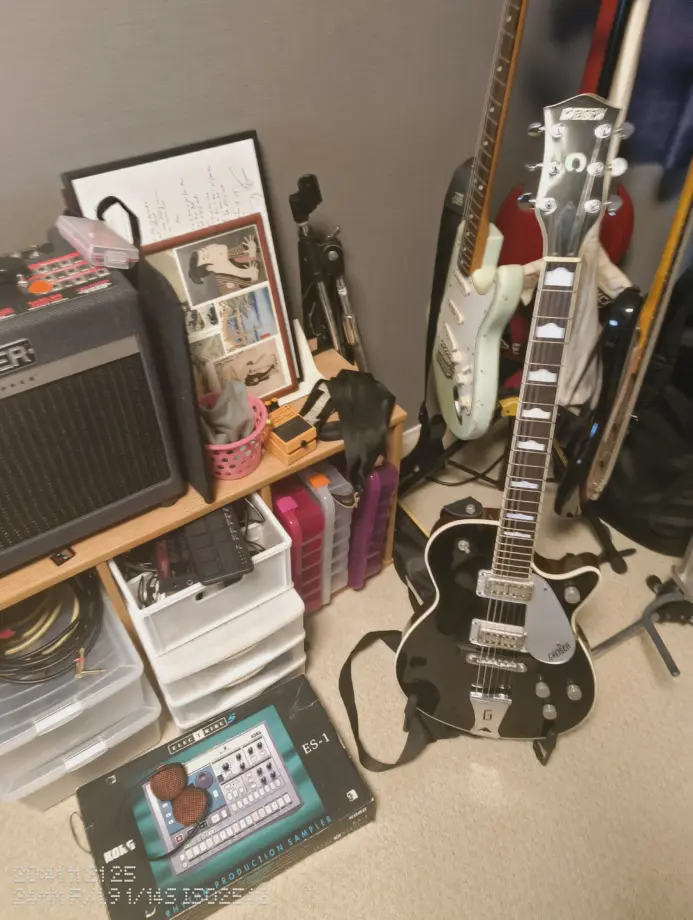 筆者所有のエレキギターグレッチ