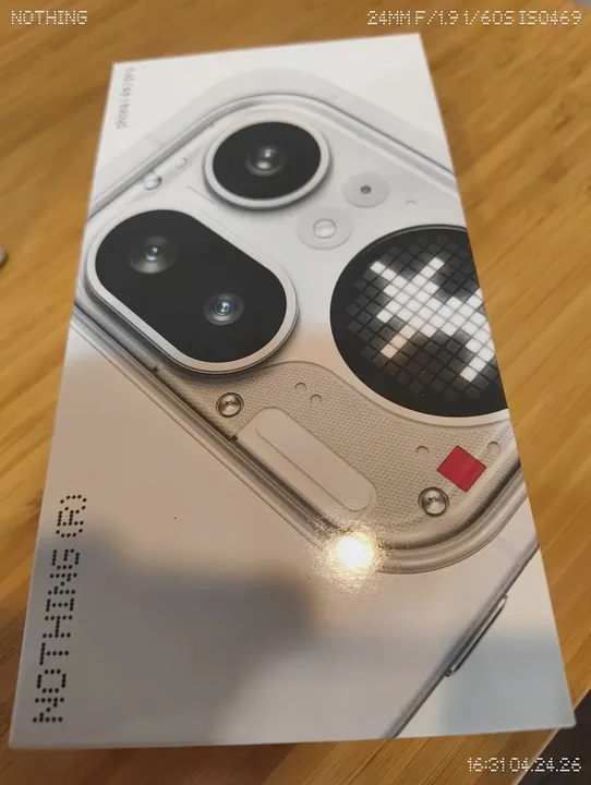 Nothing Phone (4a) Proのパッケージ写真
